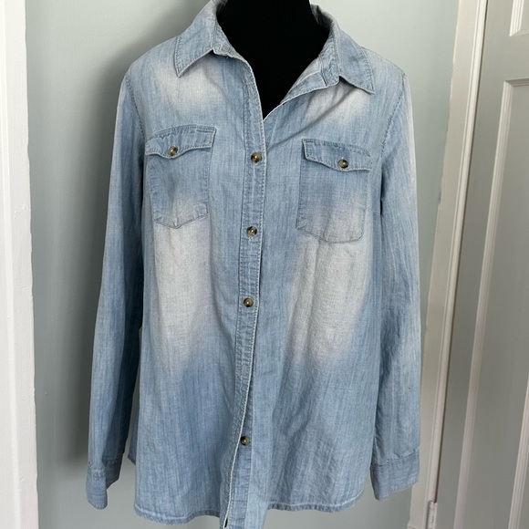 Pentag One Tops - Pentag One Soft Chambray Button Down Shirt Light Wash Denim Blouse S
